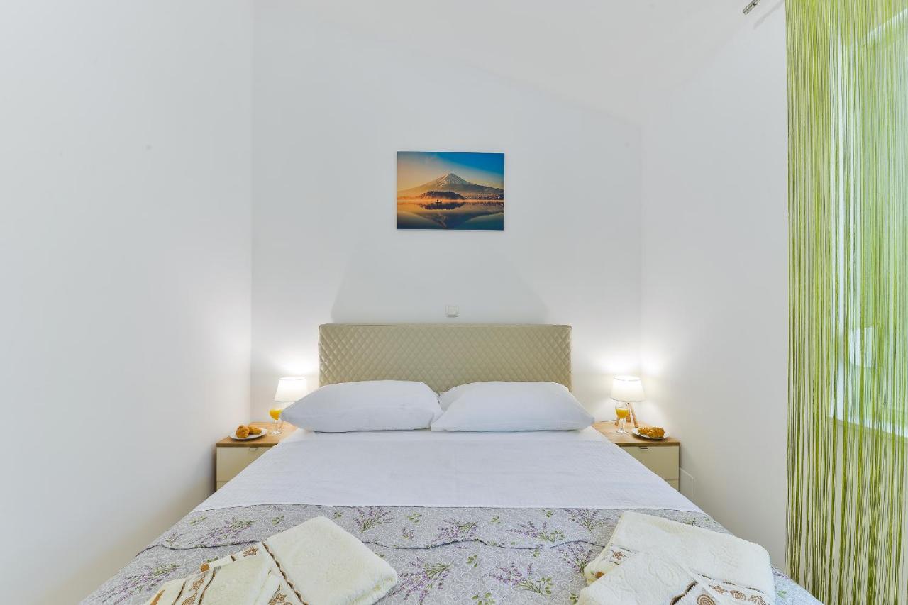 Cascada Villas With Private Jacuzzi And Private Parking ستاريغغاد باكلينتسا المظهر الخارجي الصورة