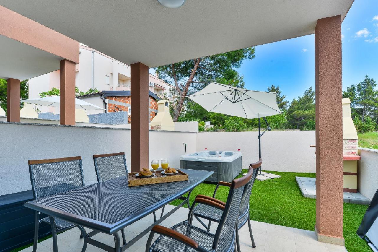 Cascada Villas With Private Jacuzzi And Private Parking ستاريغغاد باكلينتسا المظهر الخارجي الصورة